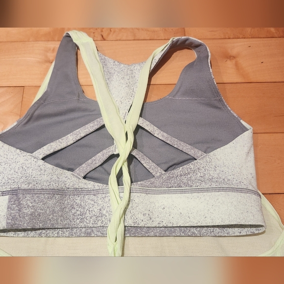 NEW! LULULEMON 2-in-1 tank top with built in sports bra in lemon/ grey in size 4 - Picture 6 of 14